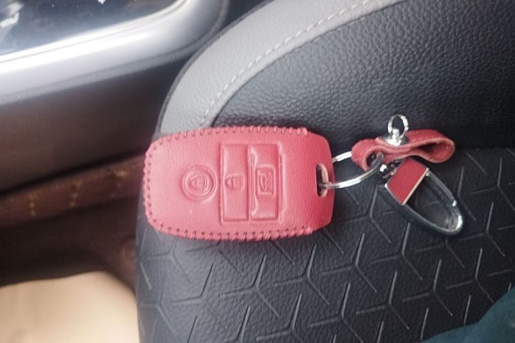 Kia KX1 2019 car image #9