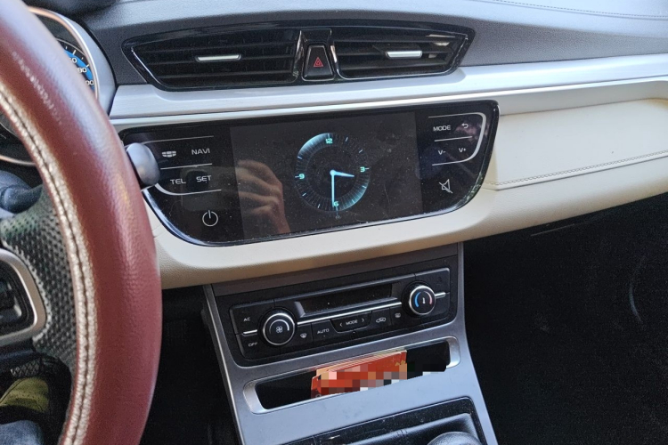 GEELY Emgrand 2019 car image #13