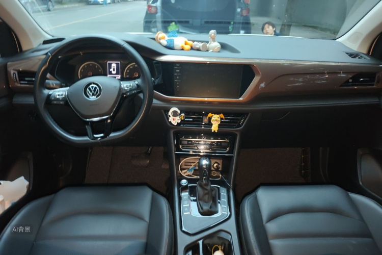 Volkswagen Tharu 2021 car image #11