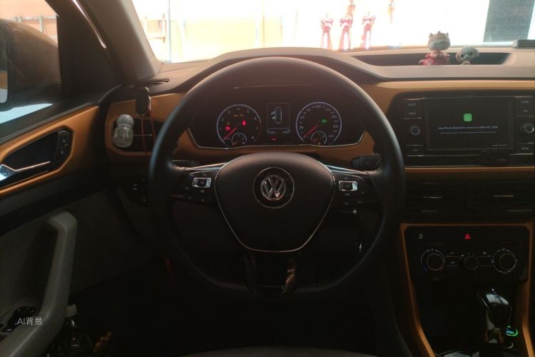 Volkswagen T-Cross 2020 car image #12