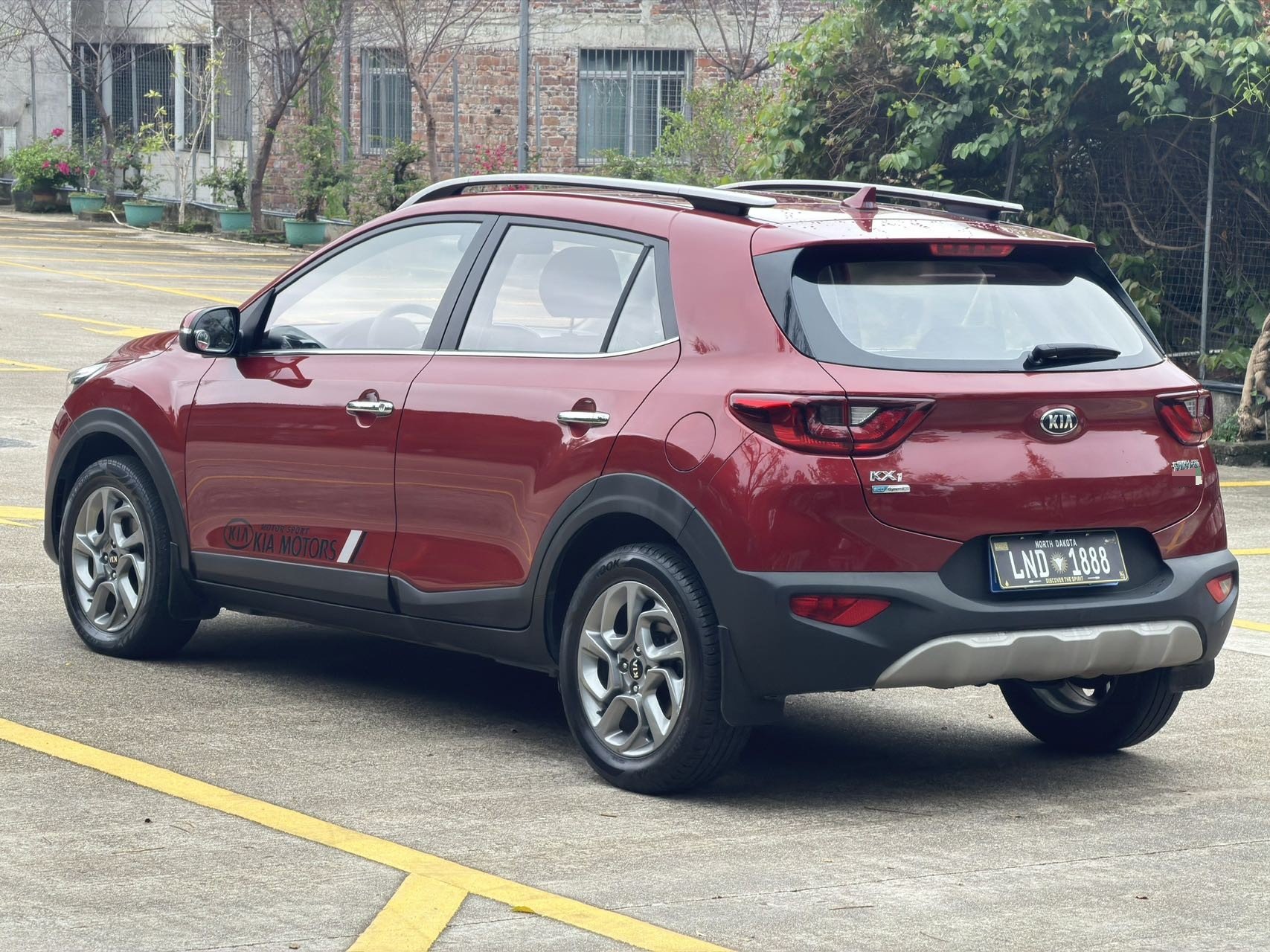 Kia KX1 2018 car image #9