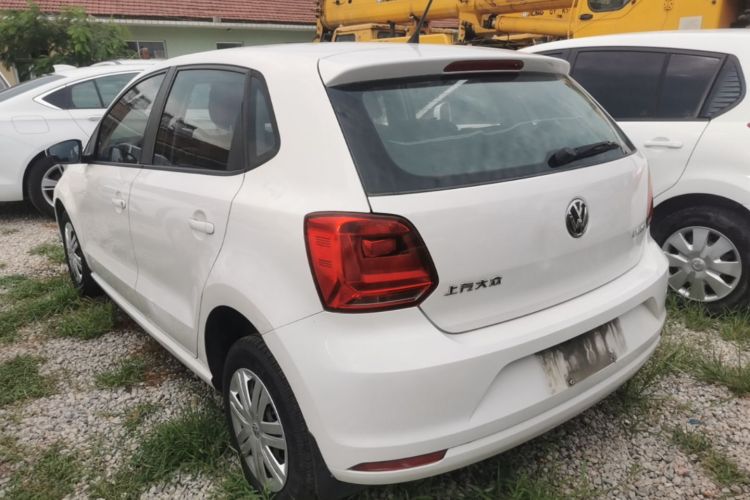 Volkswagen Polo 2016 car image #5