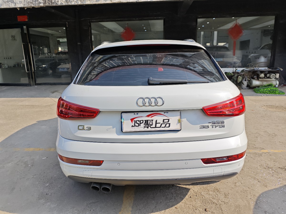 Audi Q3 2017 imagem de carro #9