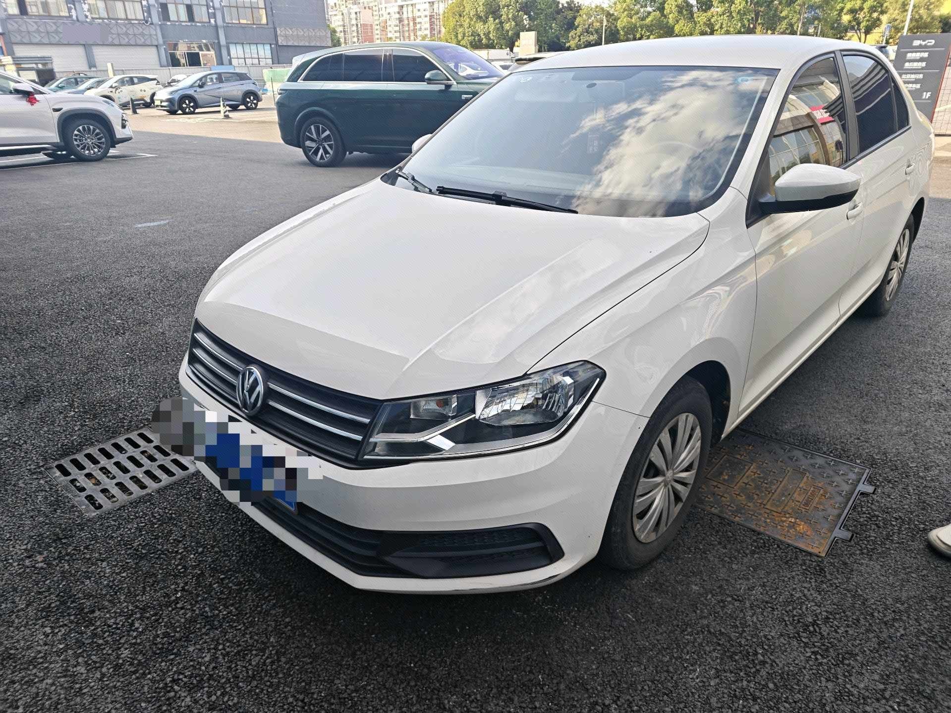 Volkswagen Santana 2020 car image 