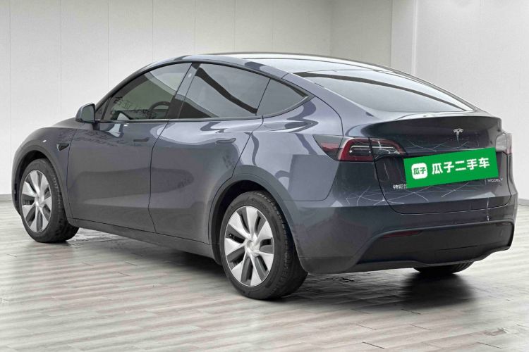 Tesla Model Y 2022 #5 Tesla Model Y 2022 car image #5
