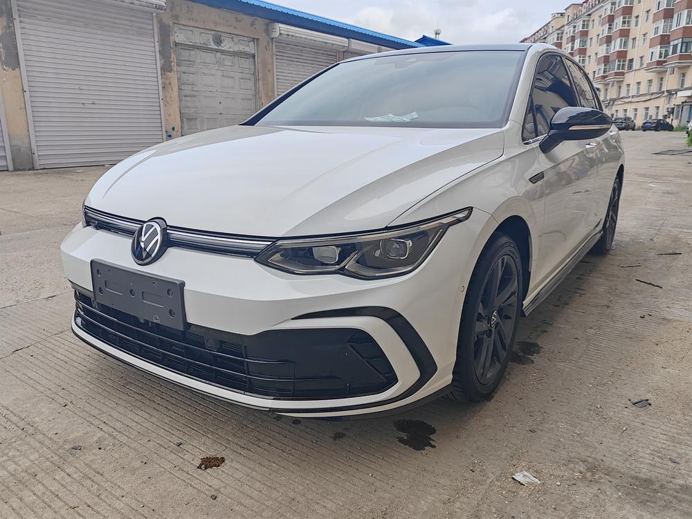 Volkswagen Golf 2022 صورة سيارة 