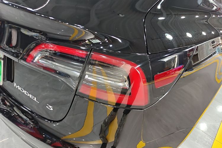 Tesla Model 3 2022 car image #8
