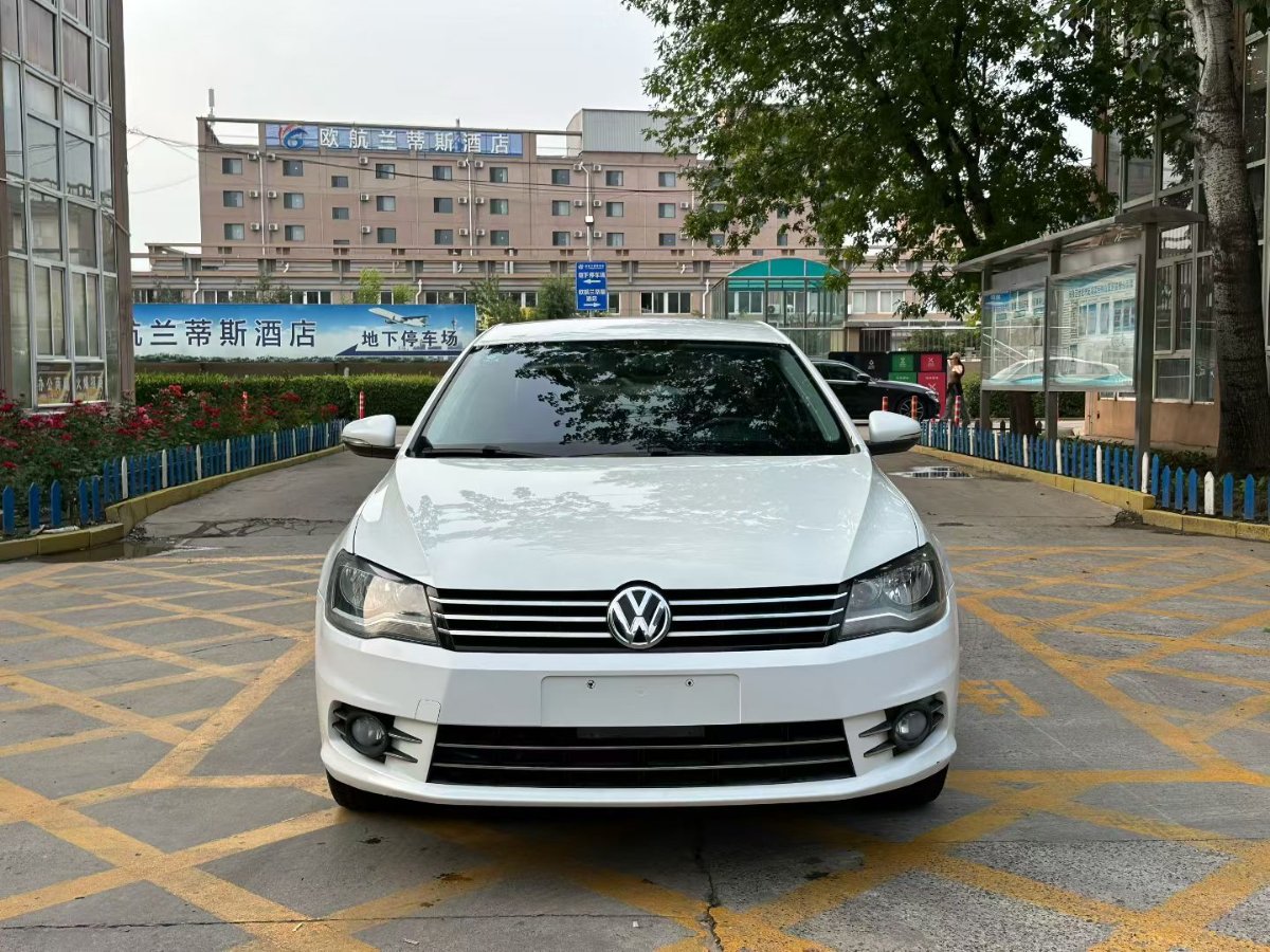 Volkswagen Bora 2016 car image #2