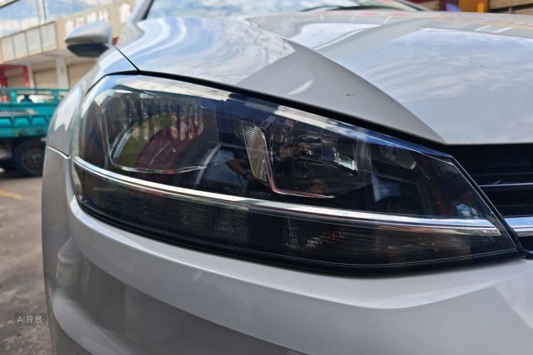 Volkswagen Golf 2018 car image #8