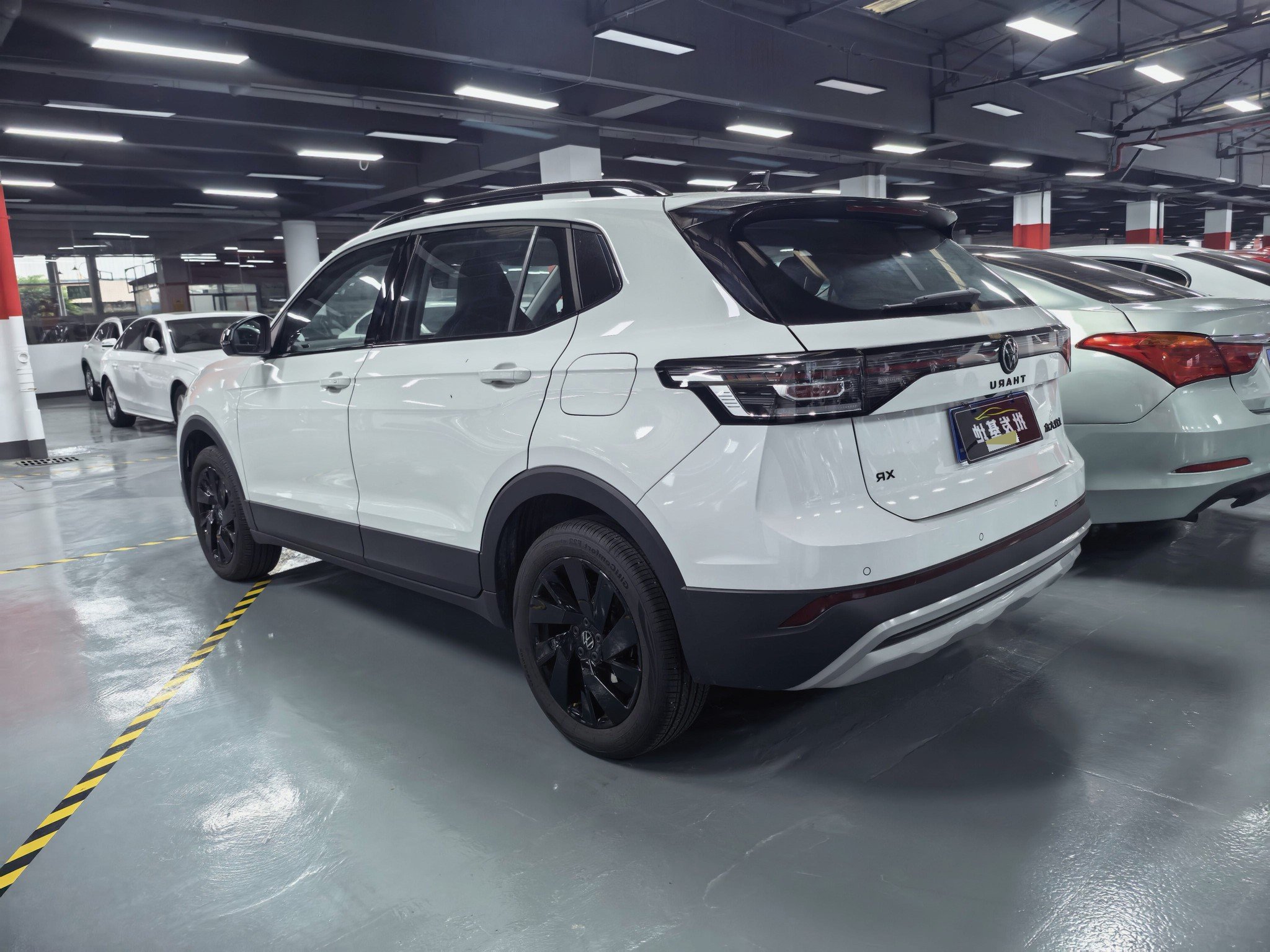 Volkswagen Tharu 2025 car image #6