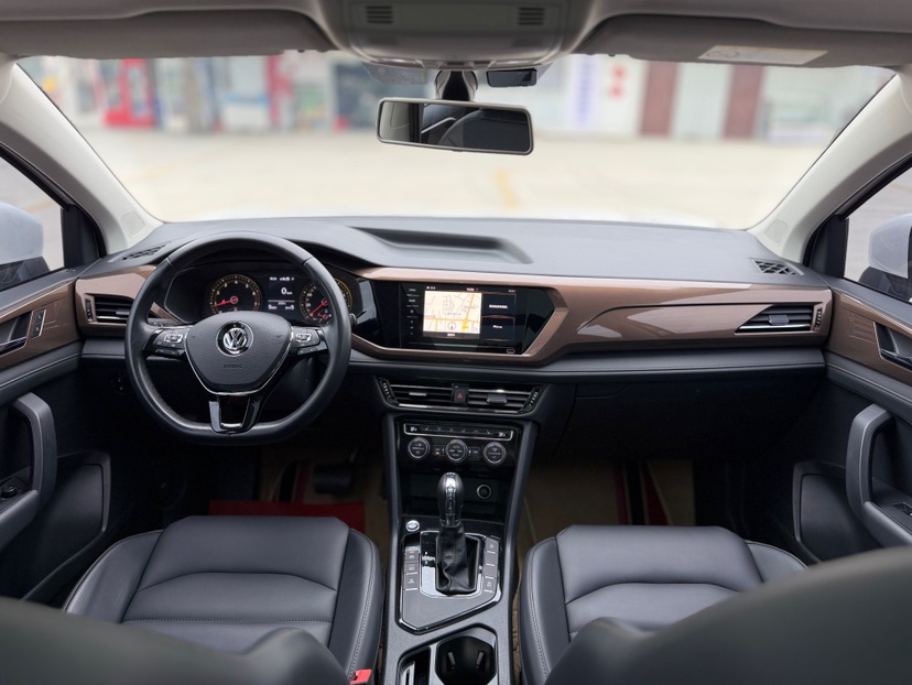 Volkswagen Tharu 2020 car image #9