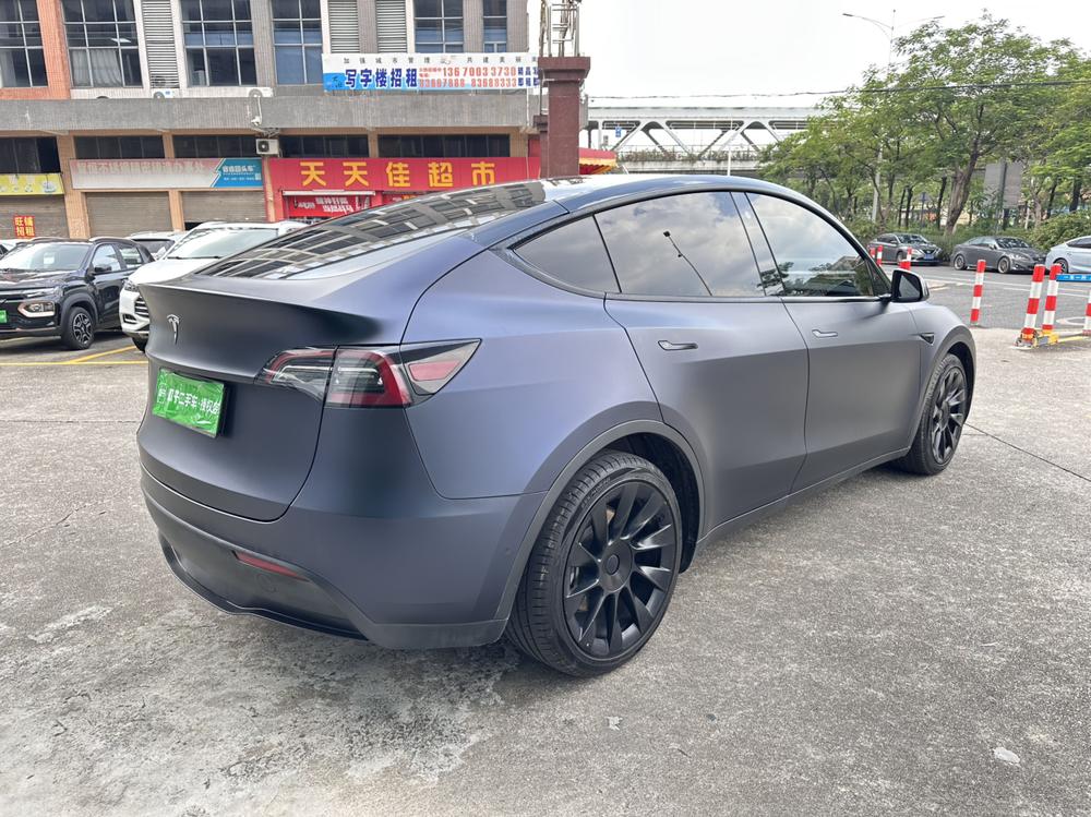 Tesla Model Y 2021 car image #7