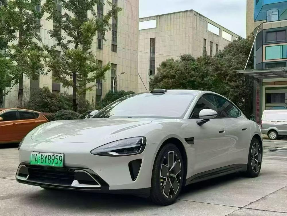 MI SU7 2024 car image 