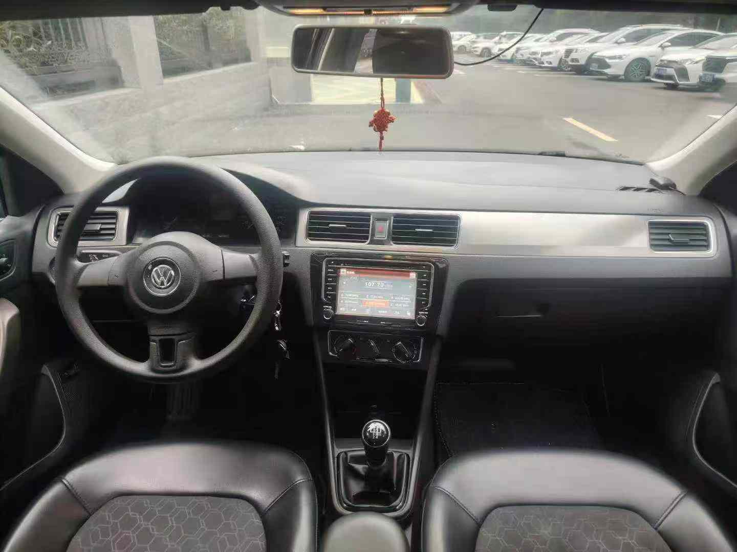 Volkswagen Santana 2016 car image #4