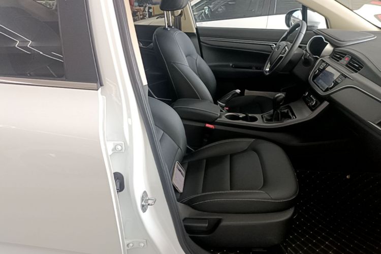 GEELY Emgrand GS 2017 #24 GEELY Emgrand GS 2017 car image #24