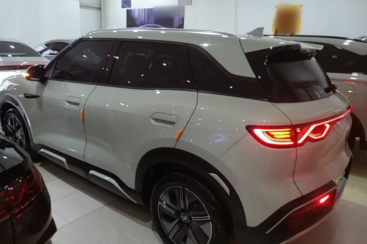 BYD YuanUP 2024 #5 BYD YuanUP 2024 صورة سيارة #5
