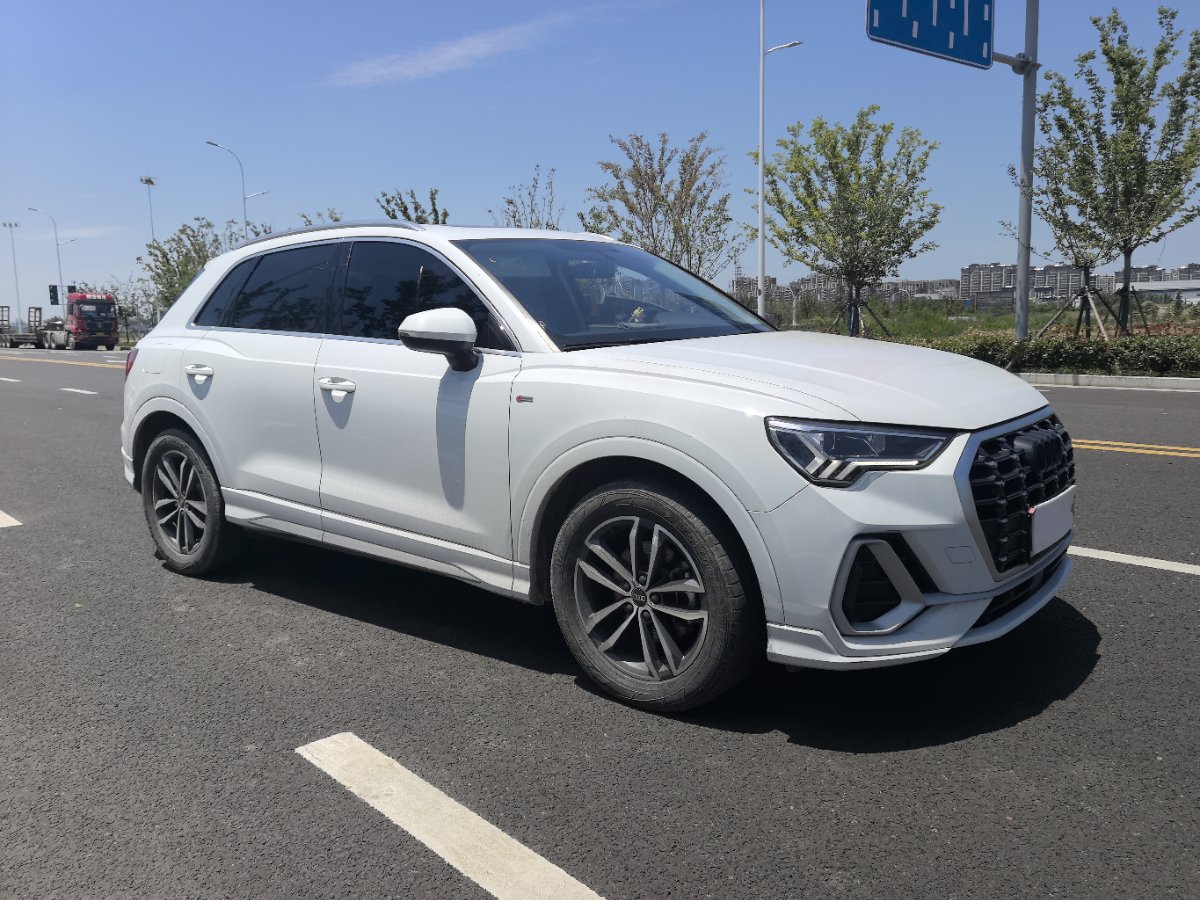Audi Q3 2023 #2 Audi Q3 2023 car image #2