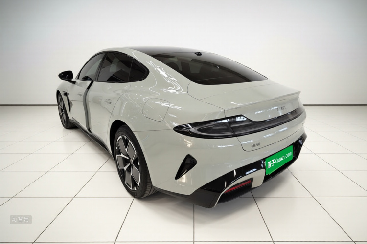 MI SU7 2025 car image #5