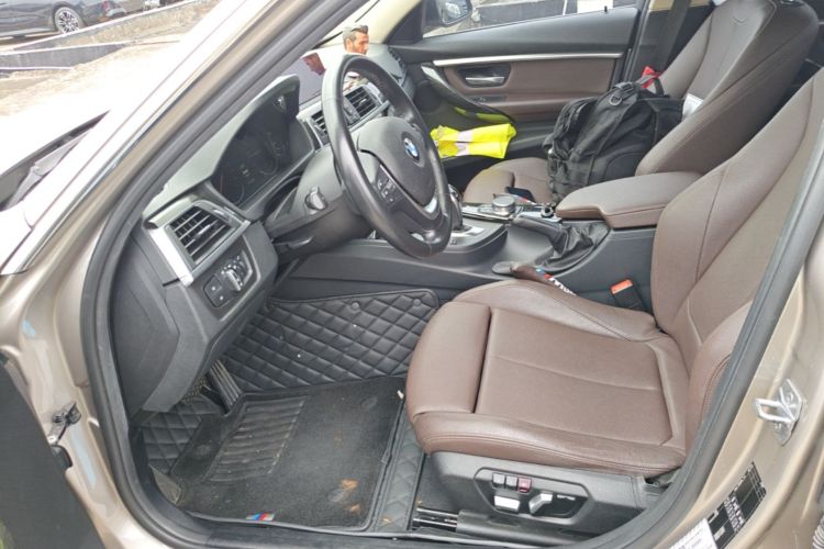 BMW 3 Series 2018 image de voiture #17