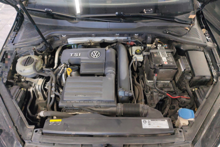 Volkswagen Golf 2018 immagine di auto #20