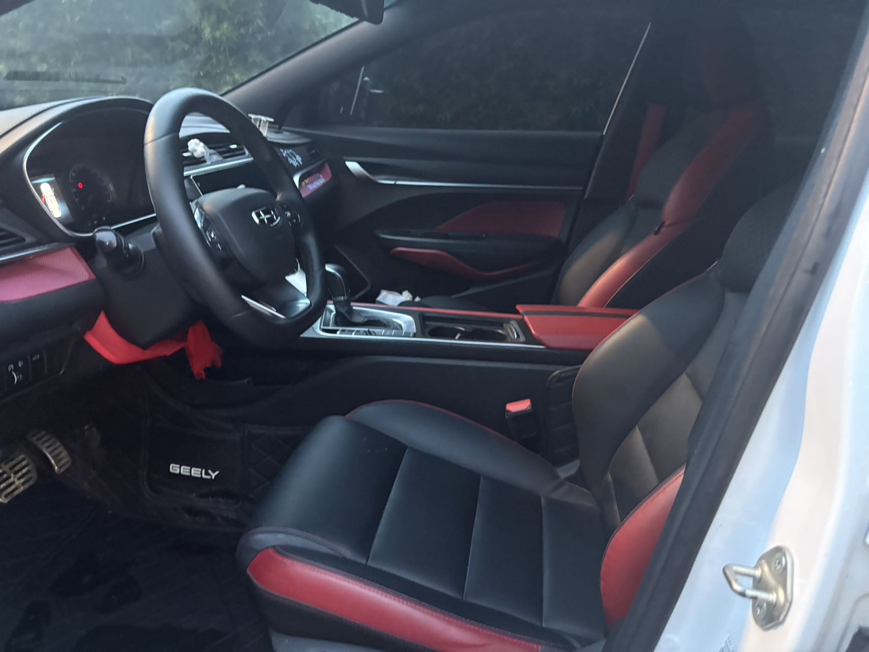 GEELY Binray 2021 car image #4