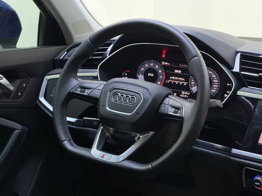 Audi Q3 Sportback 2021 car image #10