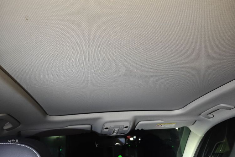 Audi Q3 2022 car image #20