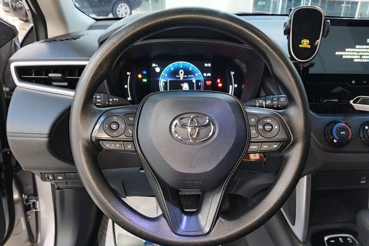 Toyota Corolla Cross 2025 #11 Toyota Corolla Cross 2025 car image #11