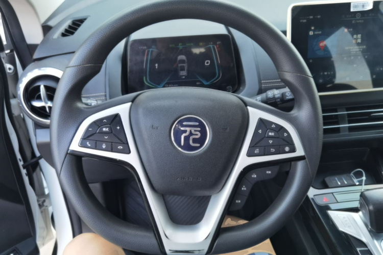 BYD Yuan New Energy 2019 #15 BYD Yuan New Energy 2019 car image #15