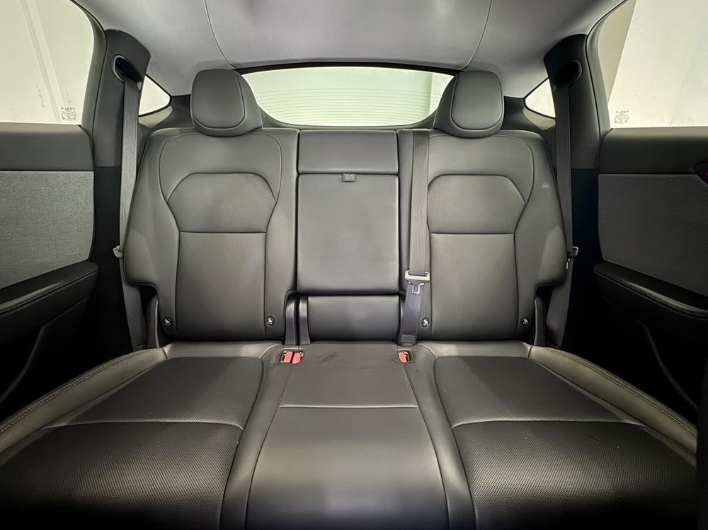 Tesla Model Y 2025 #16 Tesla Model Y 2025 car image #16