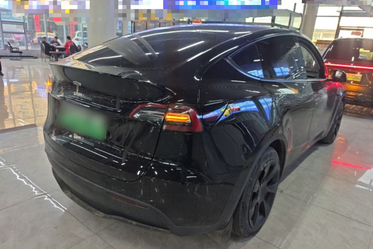 Tesla Model Y 2023 #7 Tesla Model Y 2023 immagine di auto #7