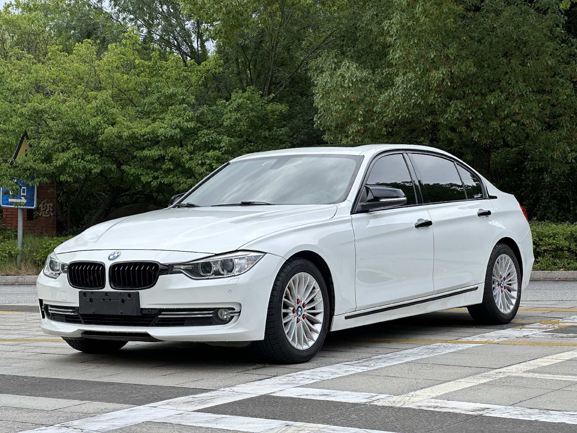 BMW 3 Series 2015 BMW 3 Series 2015 car image