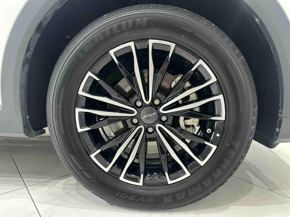 Jetour X70 PLUS 2021 car image #9