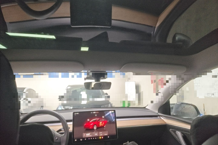 Tesla Model Y 2022 #18 Tesla Model Y 2022 car image #18