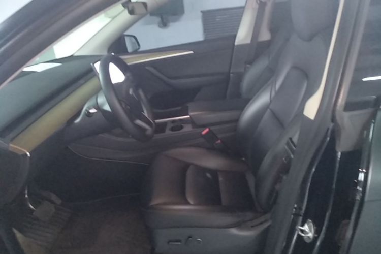 Tesla Model Y 2021 #19 Tesla Model Y 2021 car image #19