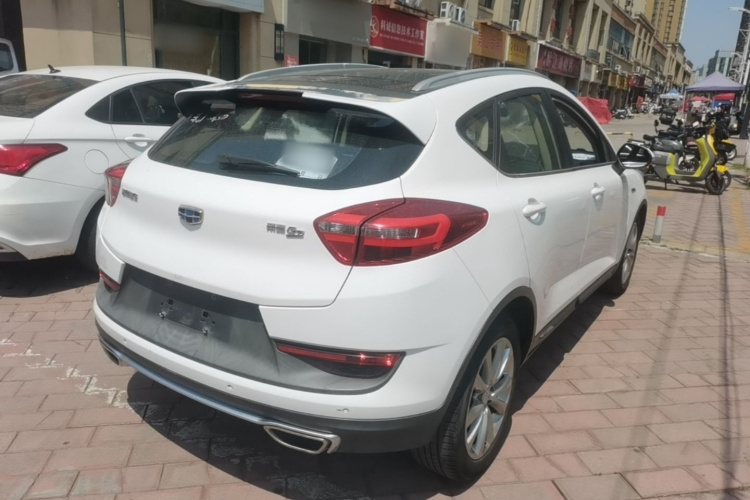 GEELY Emgrand GS 2018 car image #5