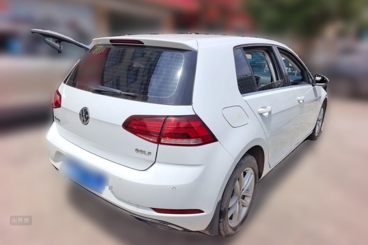 Volkswagen Golf 2018 car image #7