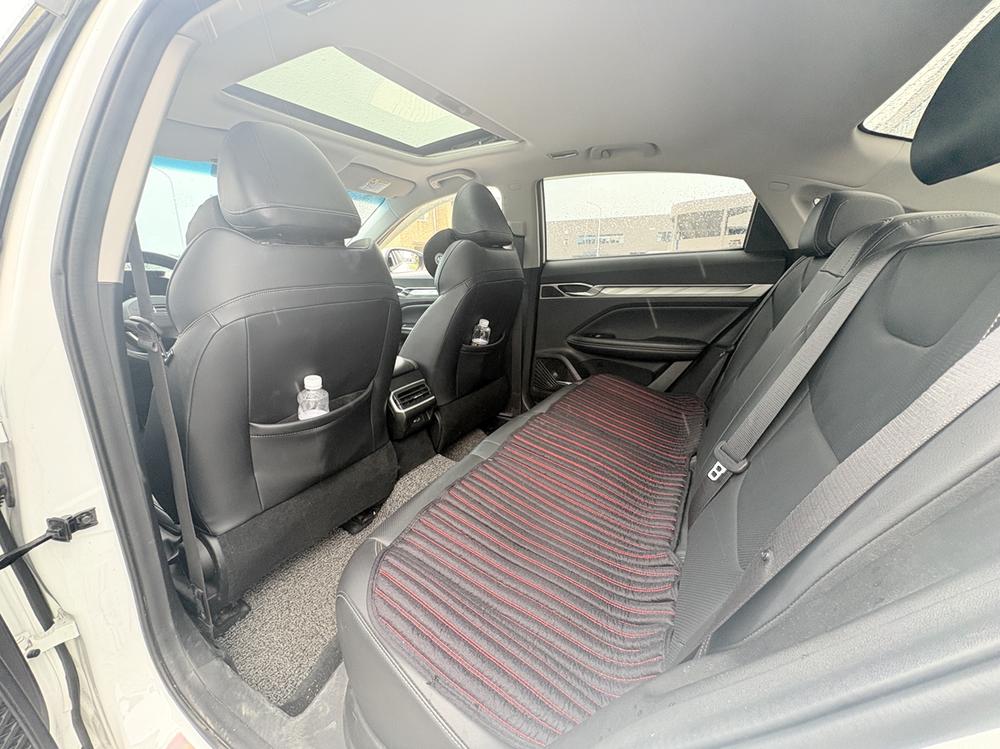 GEELY Emgrand L HiP 2023 imagen de coche #9