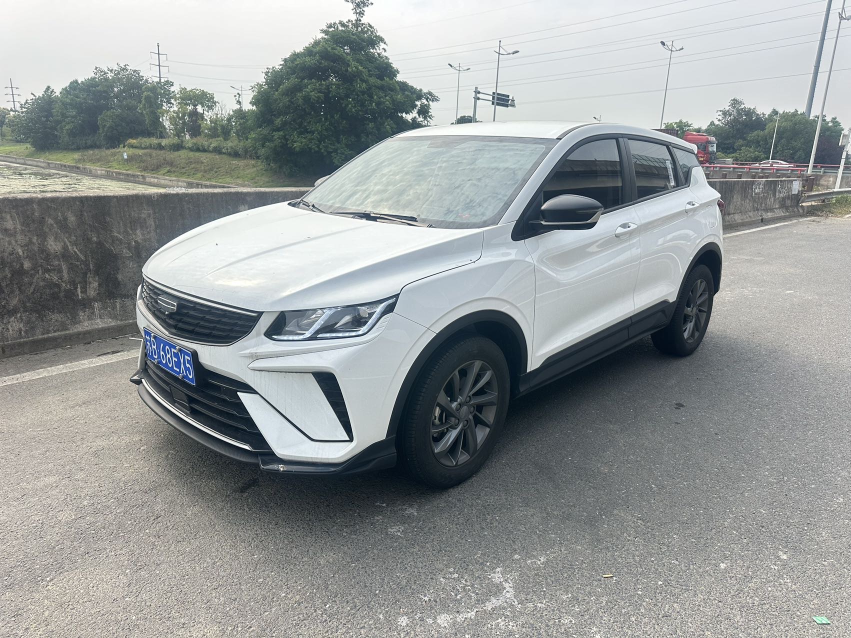 GEELY Coolray 2025 GEELY Coolray 2025 car image