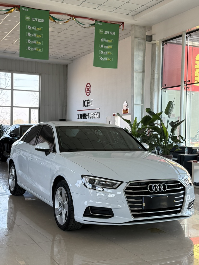 Audi A3 2019 car image #3