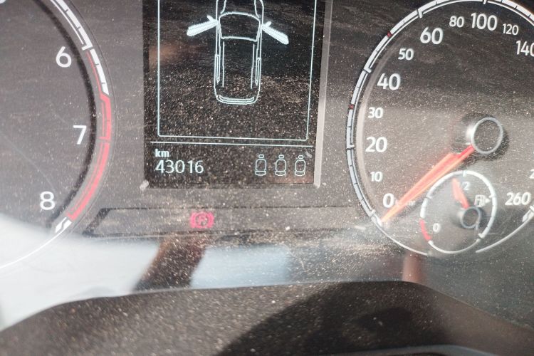 Volkswagen T-Cross 2020 car image #9