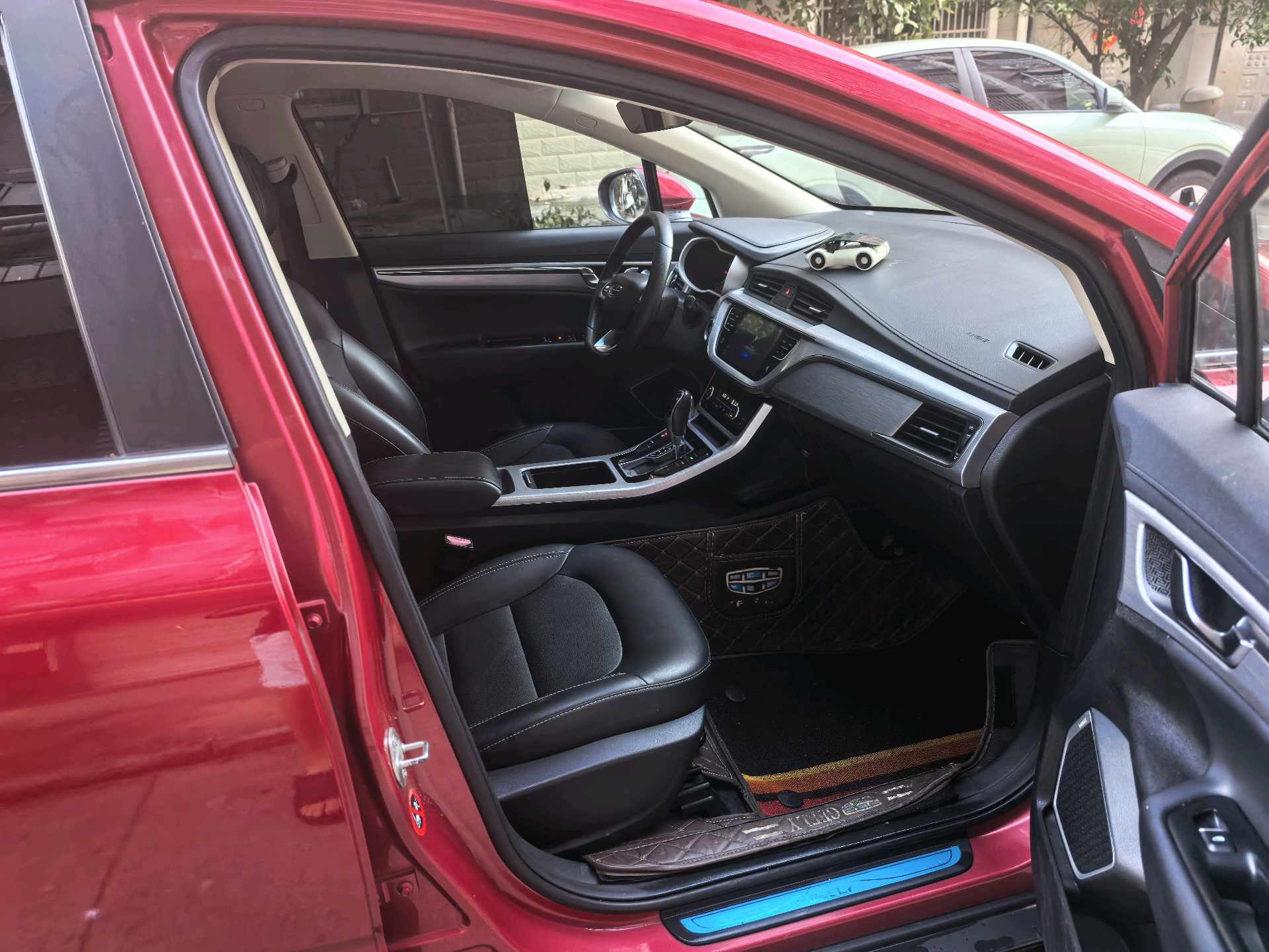 GEELY Emgrand GS 2019 #5 GEELY Emgrand GS 2019 car image #5