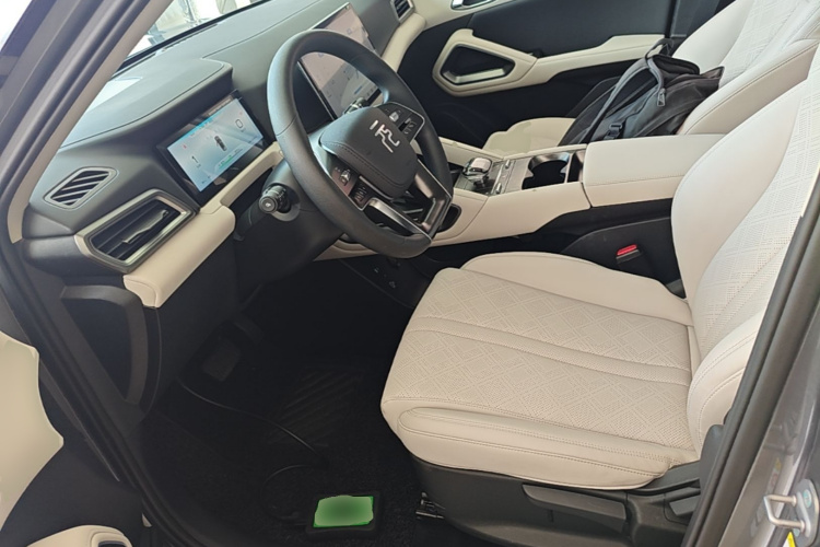 BYD YuanUP 2024 car image #25