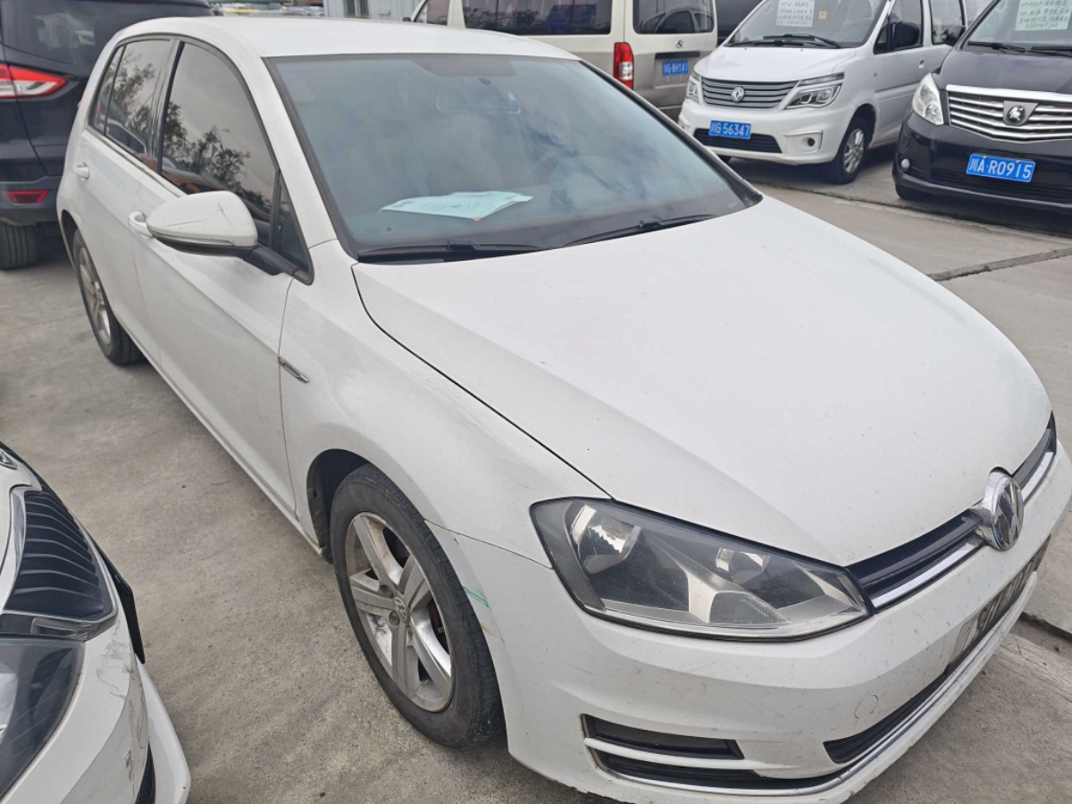 Volkswagen Golf 2015 immagine di auto #2