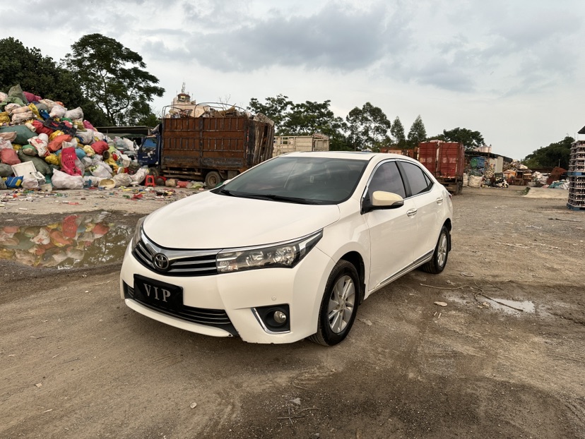 Toyota Corolla 2015 Toyota Corolla 2015 car image