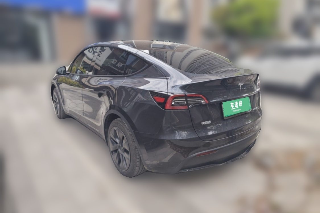 Tesla Model Y 2024 car image #3