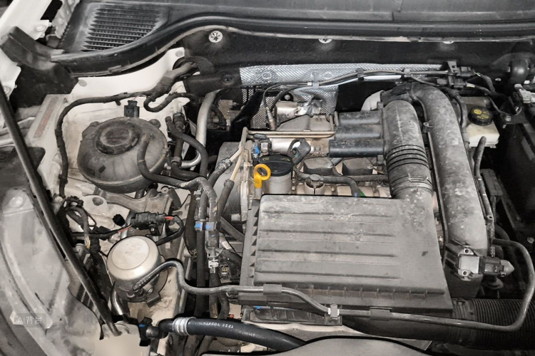Volkswagen Tharu 2020 car image #22