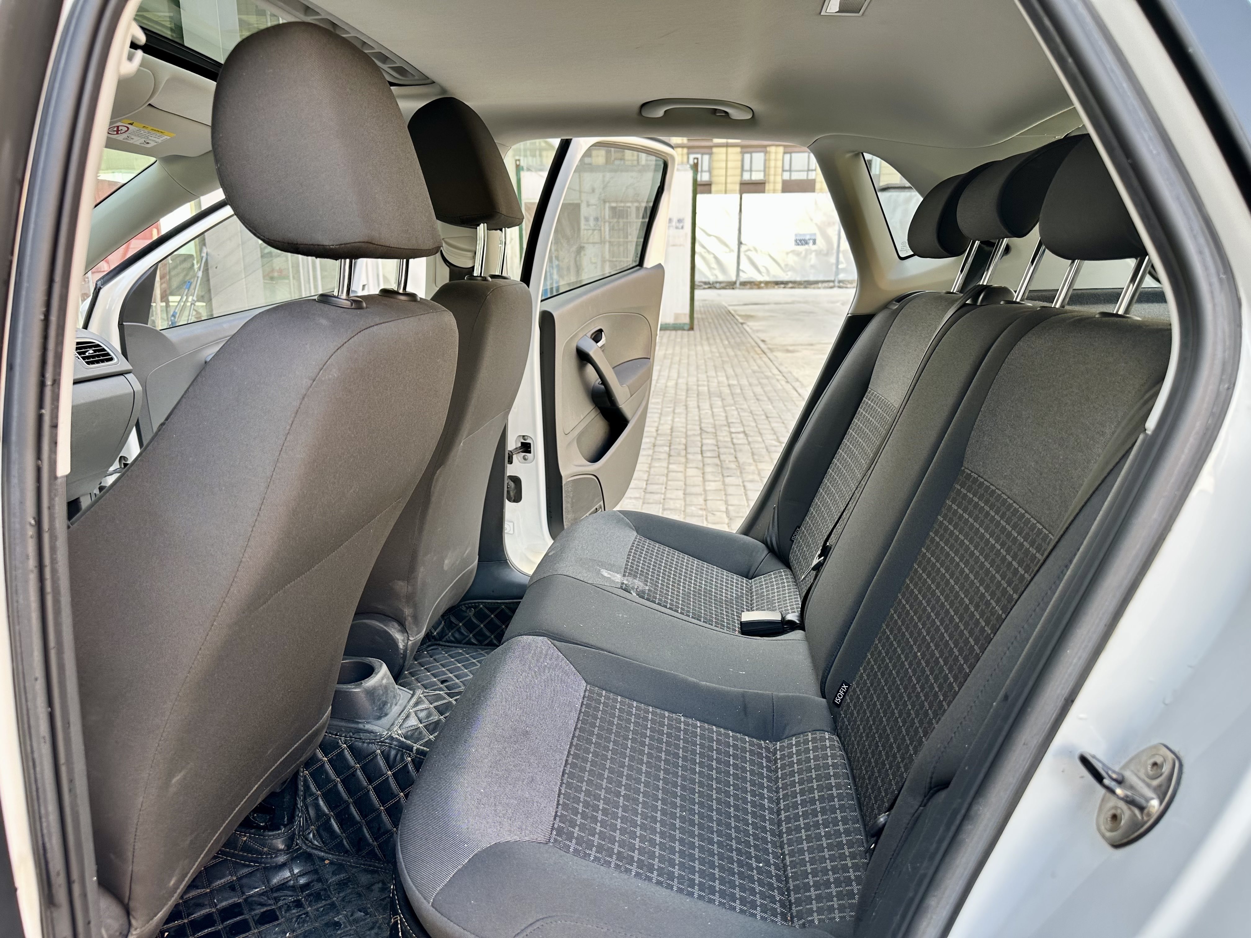 Volkswagen Polo 2019 car image #8