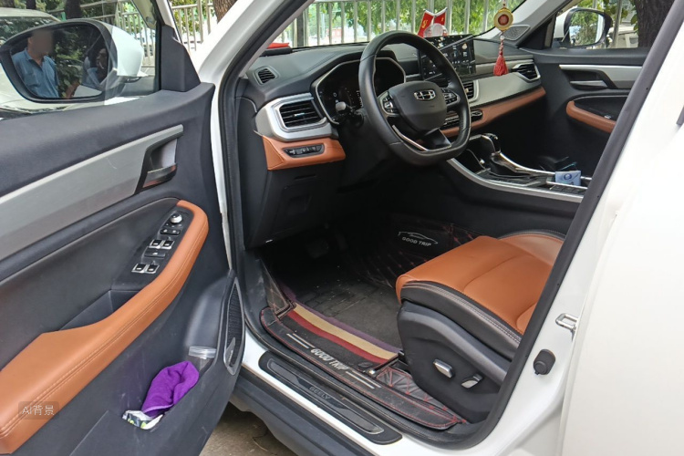 GEELY Vision X6 2020 car image #18