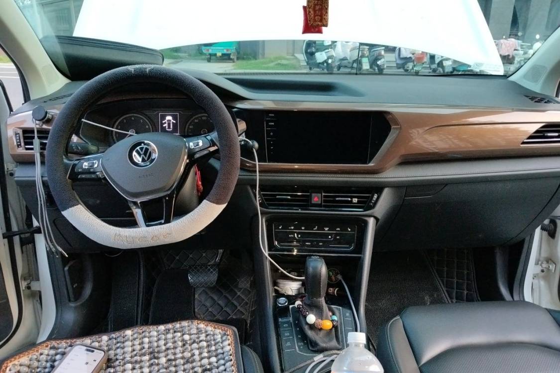 Volkswagen Tharu 2021 car image #21